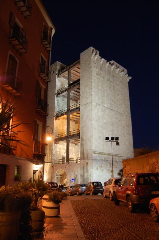 Appartamento Signorile Iun S0575 Cagliari Exteriör bild